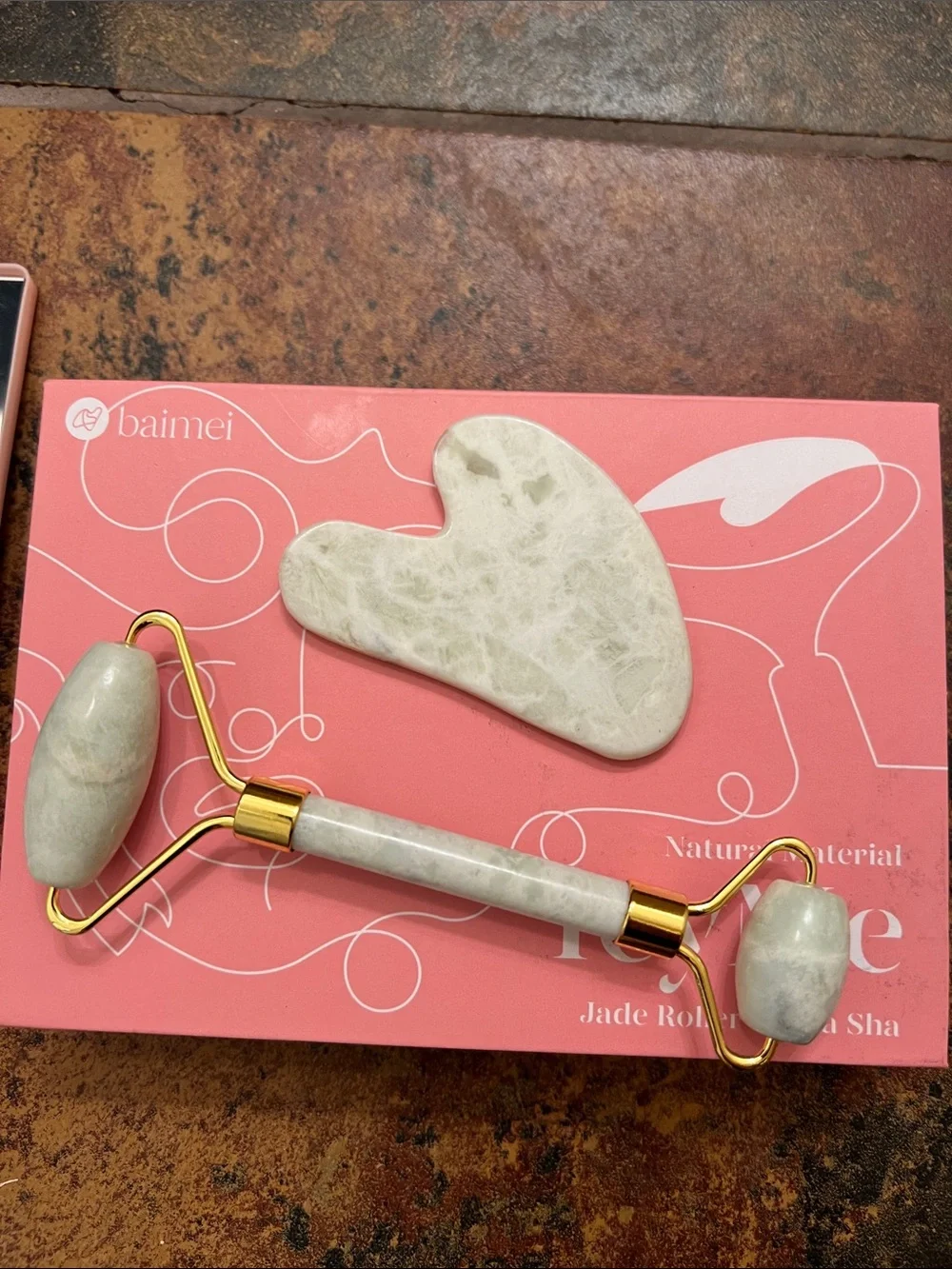 N/A facial jade
